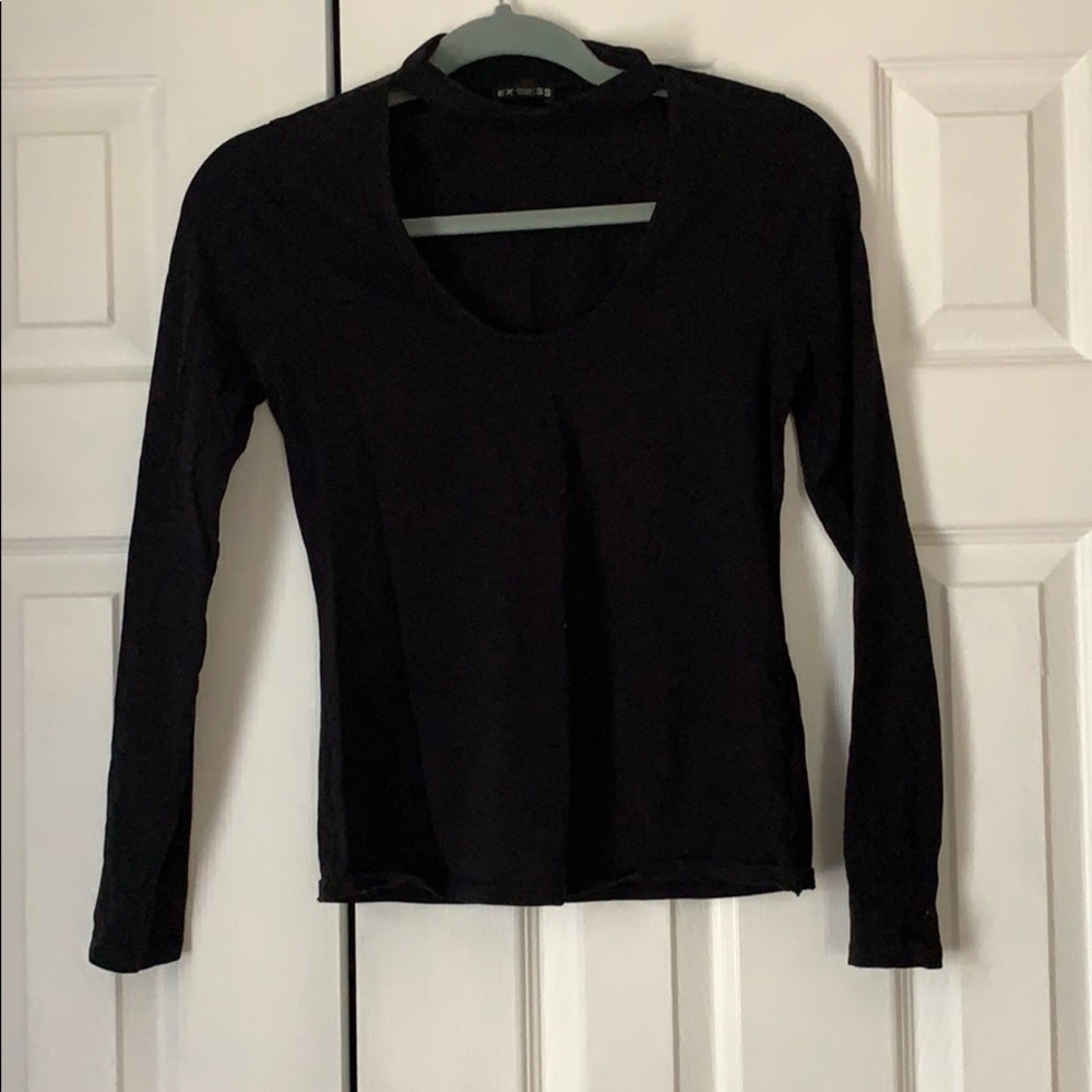 Express scoop neck long sleeve with neck detail